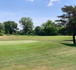 Daytona Golf Club is only five minutes away!