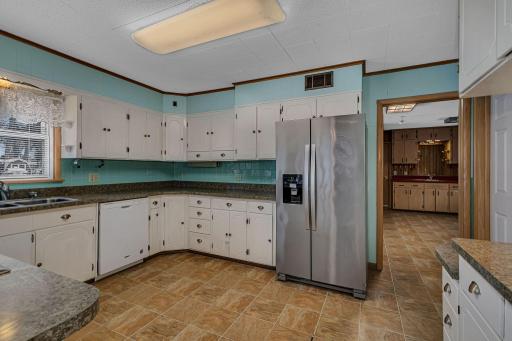 615 Mooers Avenue SE, Cokato, MN 55321