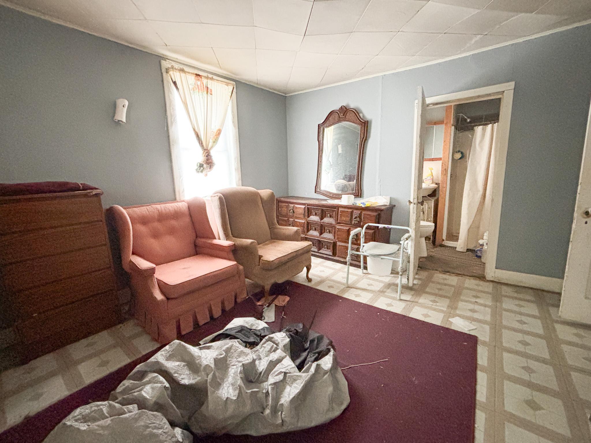 main level bedroom_(1).jpg