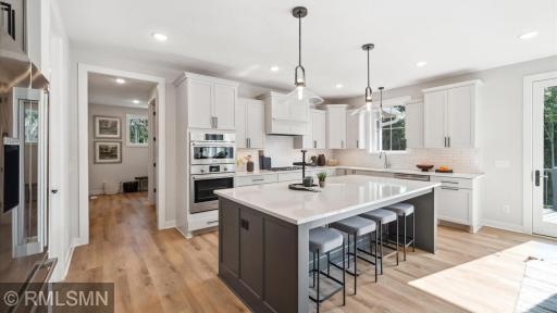 10484 56th Place N, Lake Elmo, MN 55042
