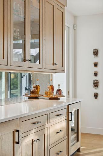 4813 Woodhill Way, Edina, MN 55424