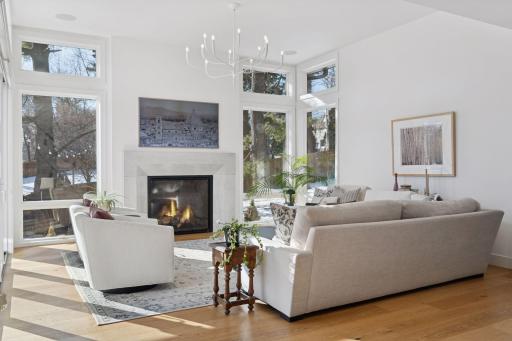 4813 Woodhill Way, Edina, MN 55424
