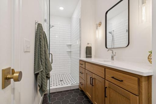 4813 Woodhill Way, Edina, MN 55424