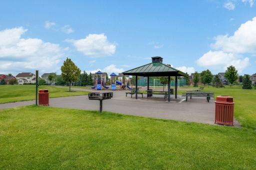 6584 W Laketowne Drive, Albertville, MN 55301