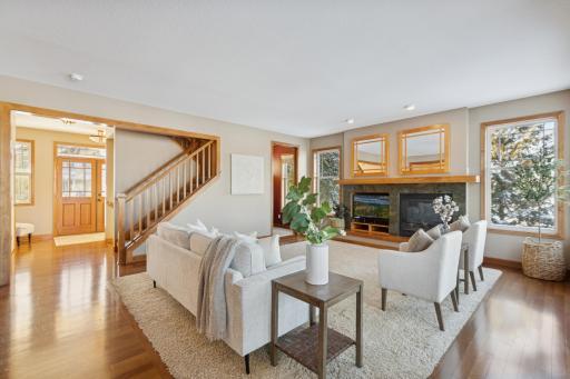 6584 W Laketowne Drive, Albertville, MN 55301