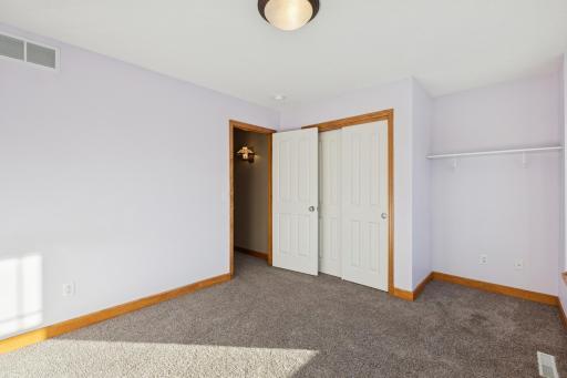 6584 W Laketowne Drive, Albertville, MN 55301