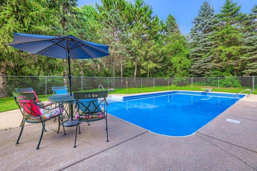 9480 206th Street N, Forest Lake, MN 55025