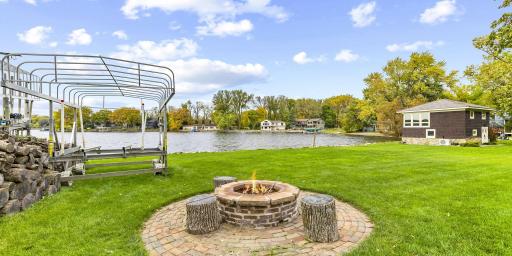 Relax and enjoy making s'mores with family and friends by the paver-surround lakeside firepit.