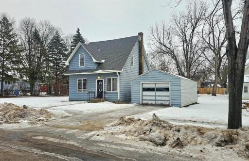 204 E 1st Street, Morris, MN 56267