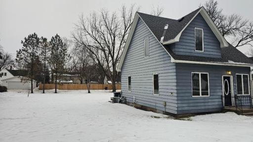 204 E 1st Street, Morris, MN 56267