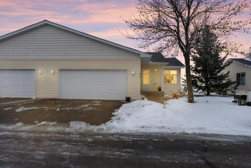 814 Ivy Ridge Lane, Buffalo, MN 55313