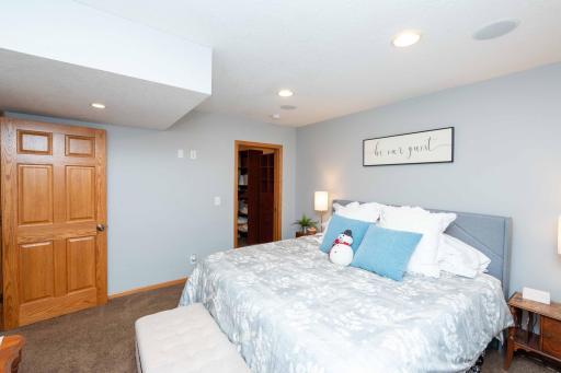 7929 Jenner Avenue S, Cottage Grove, MN 55016