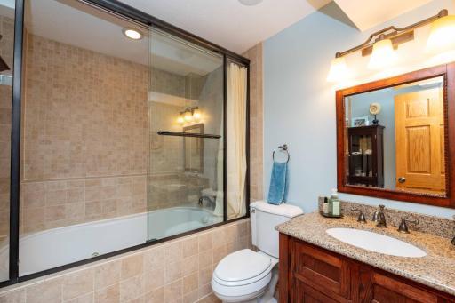 7929 Jenner Avenue S, Cottage Grove, MN 55016