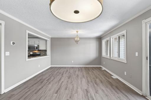 8940 Neill Lake Road, 135E, Eden Prairie, MN 55347