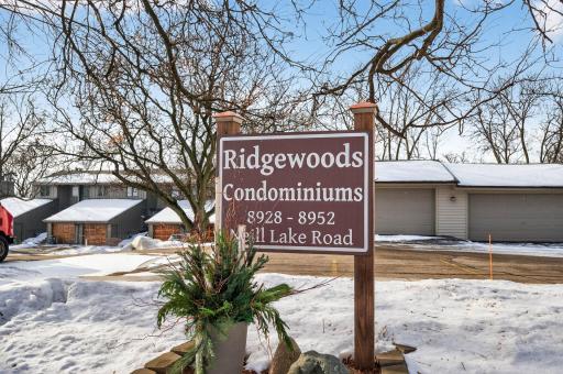 8940 Neill Lake Road, 135E, Eden Prairie, MN 55347