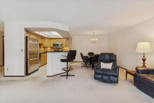 2885 Knox Avenue S, 404, Minneapolis, MN 55408