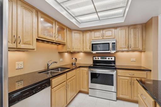 2885 Knox Avenue S, 404, Minneapolis, MN 55408