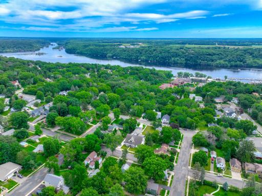 809 5th Street N, Stillwater, MN 55082