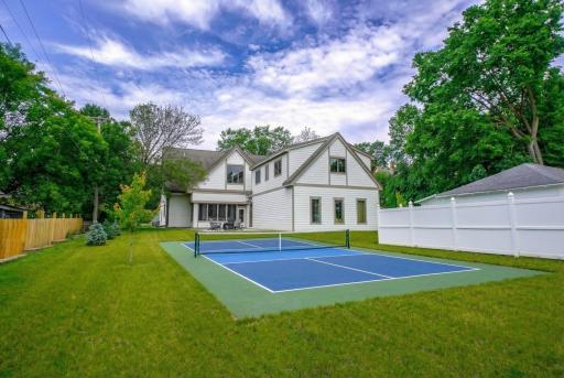 809 5th Street N, Stillwater, MN 55082