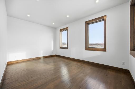 6490 Selkirk Drive S, Fargo, ND 58104