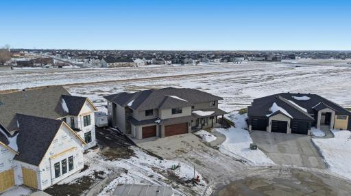 6490 Selkirk Drive S, Fargo, ND 58104