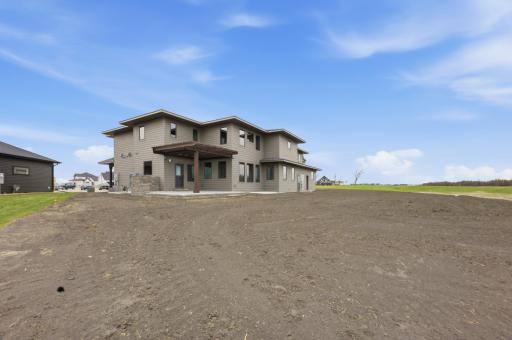 6490 Selkirk Drive S, Fargo, ND 58104