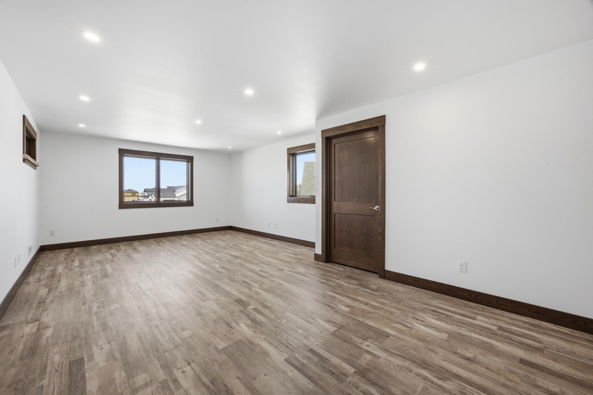 Office/Bonus Room