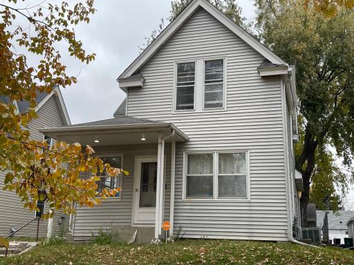 1651 4th Street E, Saint Paul, MN 55106