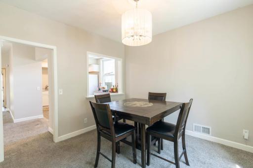 1651 4th Street E, Saint Paul, MN 55106