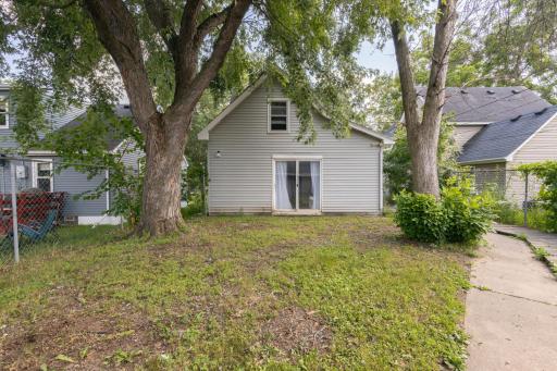 1651 4th Street E, Saint Paul, MN 55106
