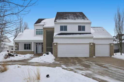 Photo for 5027 Rose Creek Parkway S, Fargo, ND 58104 - listing #7003495 5027 Rose Creek Parkway S, Fargo, ND 58104