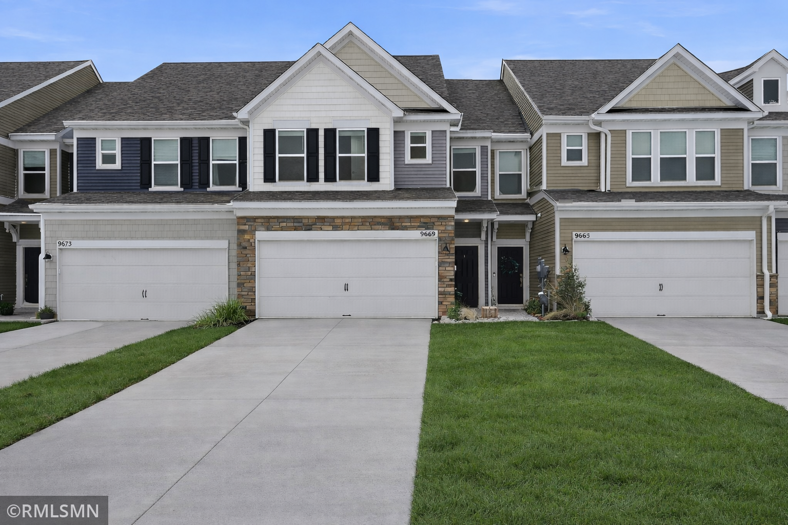 Welcome to your spotless townhome!