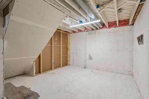 Huge potential in great unfinished storage / flex areas in the basement. Future exercise / game room / workshop anyone?