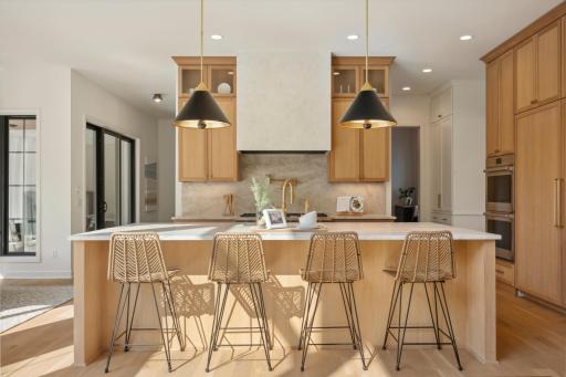 2203 Oakland Road, Minnetonka, MN 55305