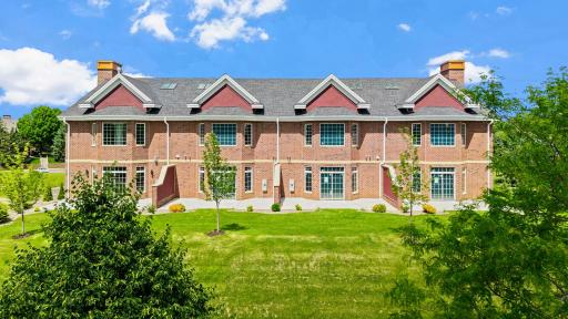 25-web-or-mls-10814 Falling Water Ln-72.jpg