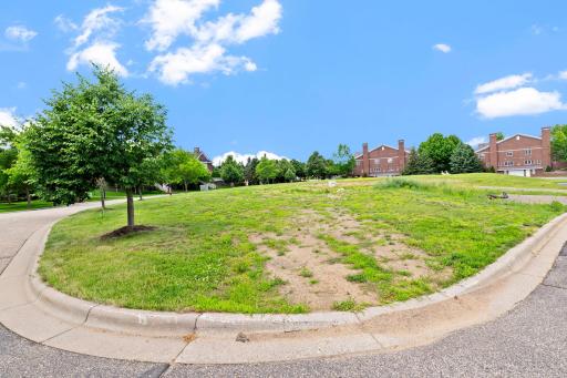 24-web-or-mls-10814 Falling Water Ln-69.jpg