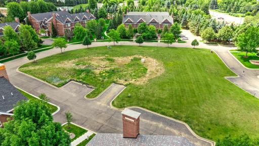 52-web-or-mls-10814 Falling Water Ln-153.jpg