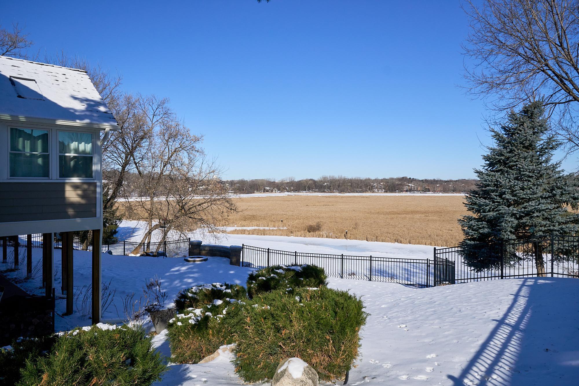 Mature trees and perennial gardens attract many bird species, including owls, cardinals, blue jays, doves, and eagles.