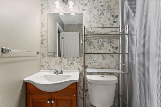 4207 Lakeside Avenue N, 134, Brooklyn Center, MN 55429