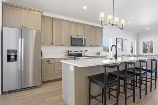 4736 Hampton Loop S, Moorhead, MN 56560