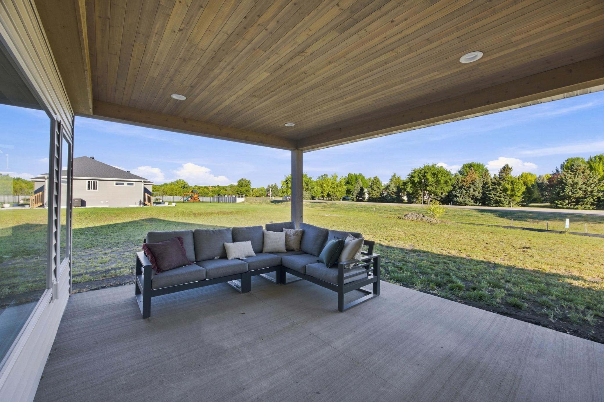 Rear covered patio