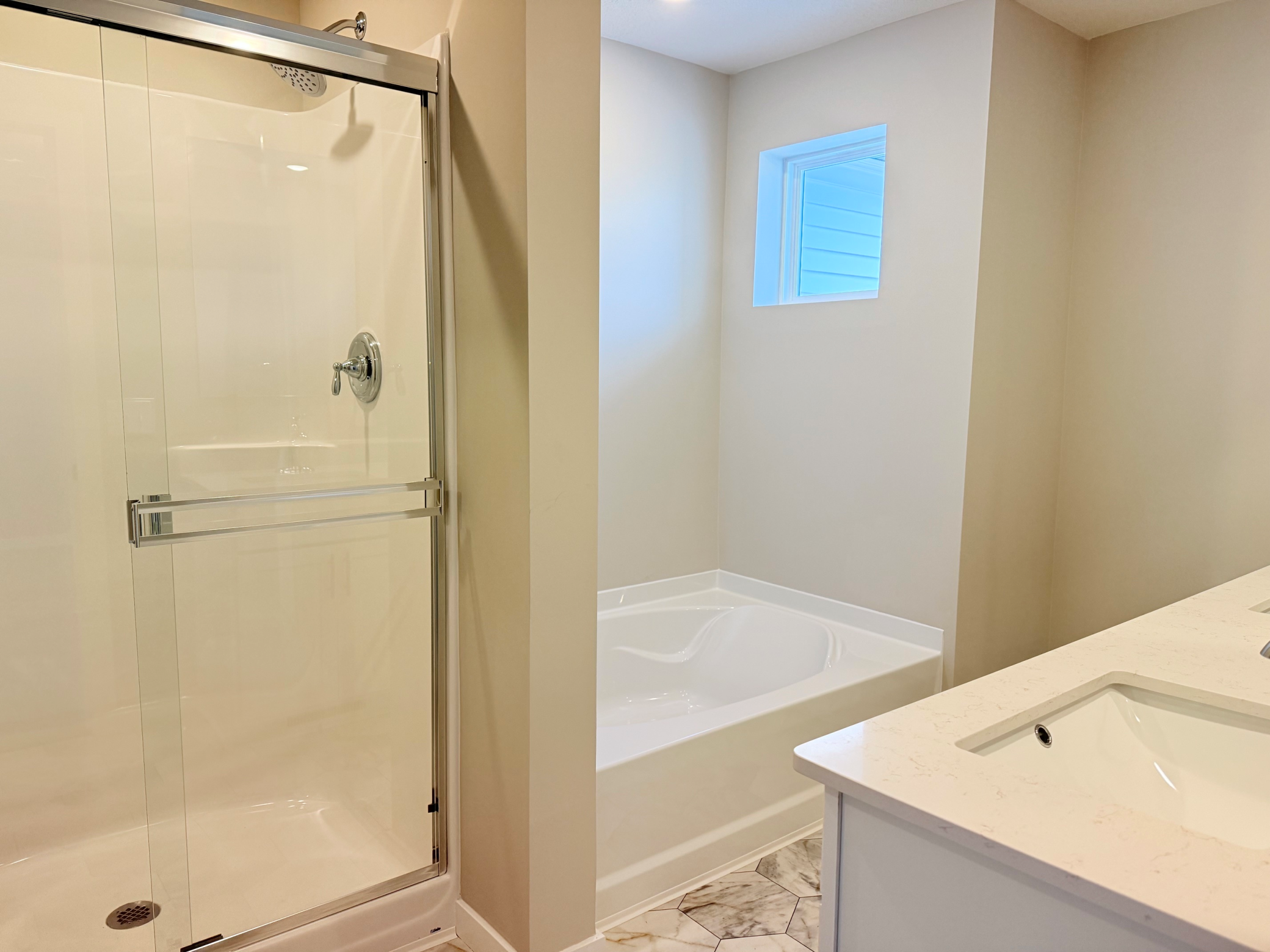 Afton Main Bath L.png