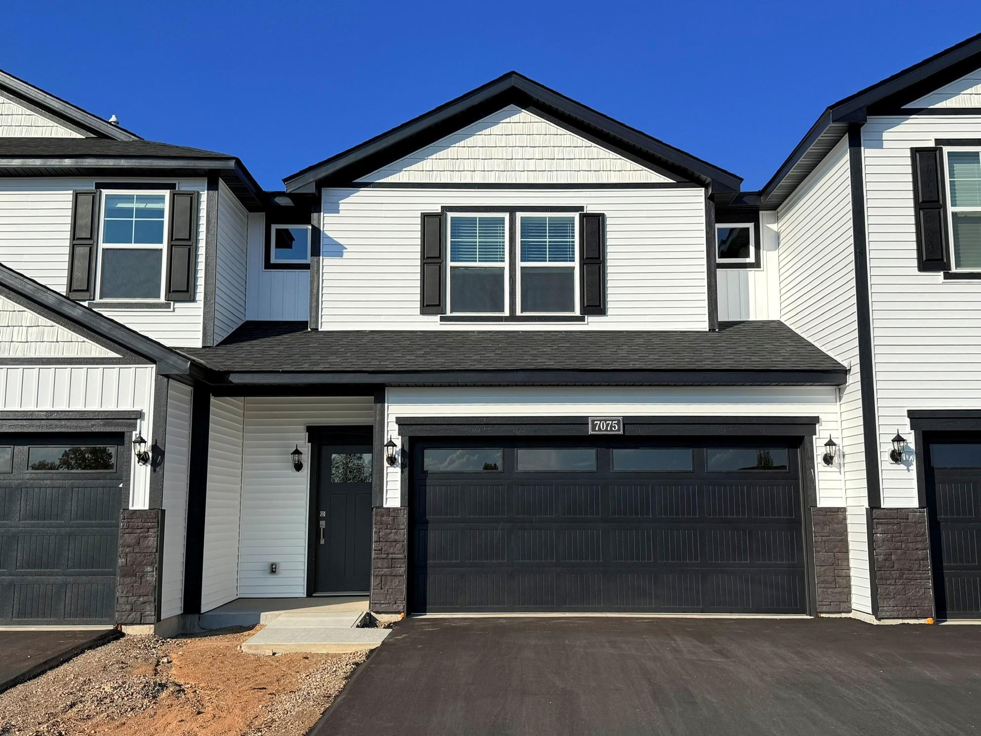 7075 139th Place W Front.jpg