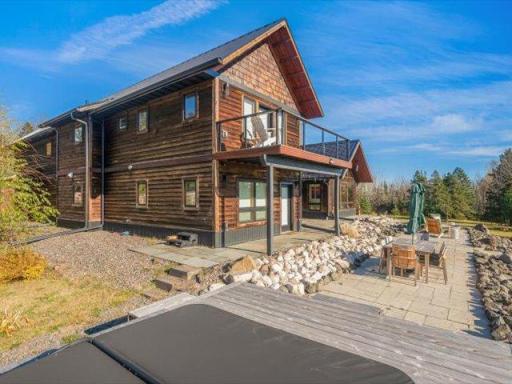 5508 Nordling Road, Duluth, MN 55804