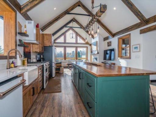 5508 Nordling Road, Duluth, MN 55804