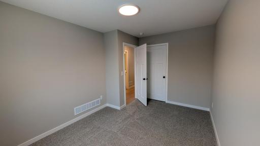 1060 Sharptail Run, New Richmond, WI 54017