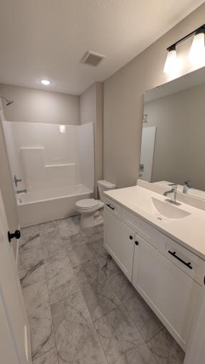 1060 Sharptail Run, New Richmond, WI 54017
