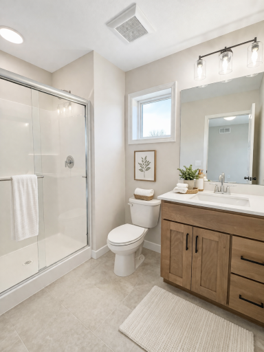 Ensuite Bath_Virtually Staged.png