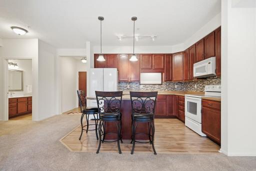 3800 85th Avenue N, 112, Minneapolis, MN 55443