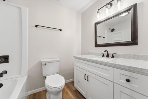 3737 Gershwin Lane N, Saint Paul, MN 55128